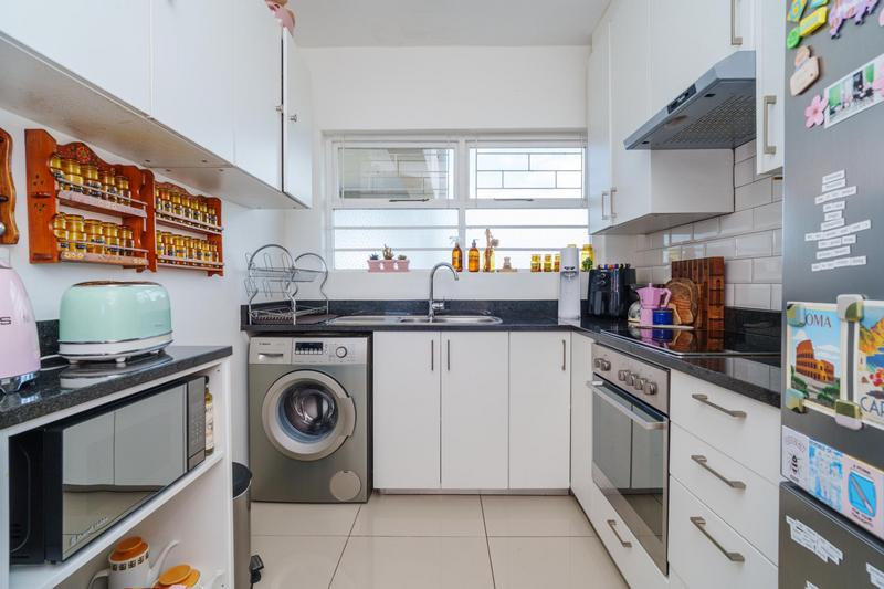 2 Bedroom Property for Sale in Kenilworth Western Cape